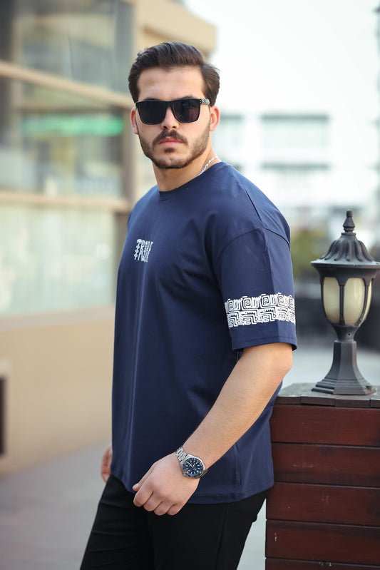 Miron Lacivert Tribe Baskı Detaylı Sıfır Yaka Kısa Kollu Oversize Tişört - 2503