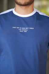 Erkek Bisiklet Yaka Şerit Detaylı Nakışlı %100 Pamuk Tişört - 2533