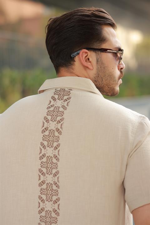 Erkek Bej Sırtı Desen Detaylı Keten Gömlek - Kısa Kollu - 2535